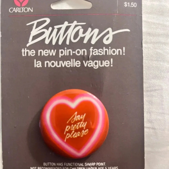 8 Vintage Carlton Buttons/Pins - Picture 3 of 10